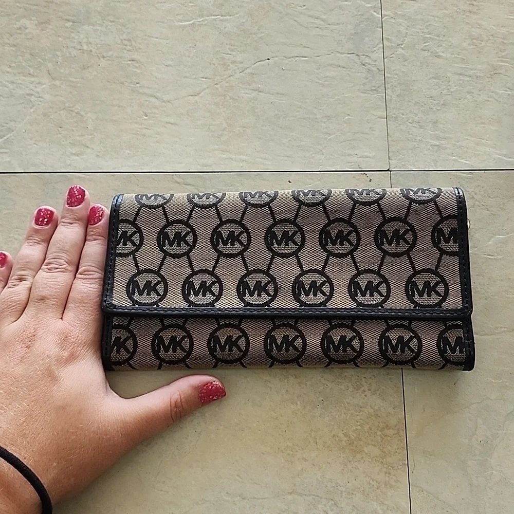 MK trifold wallet